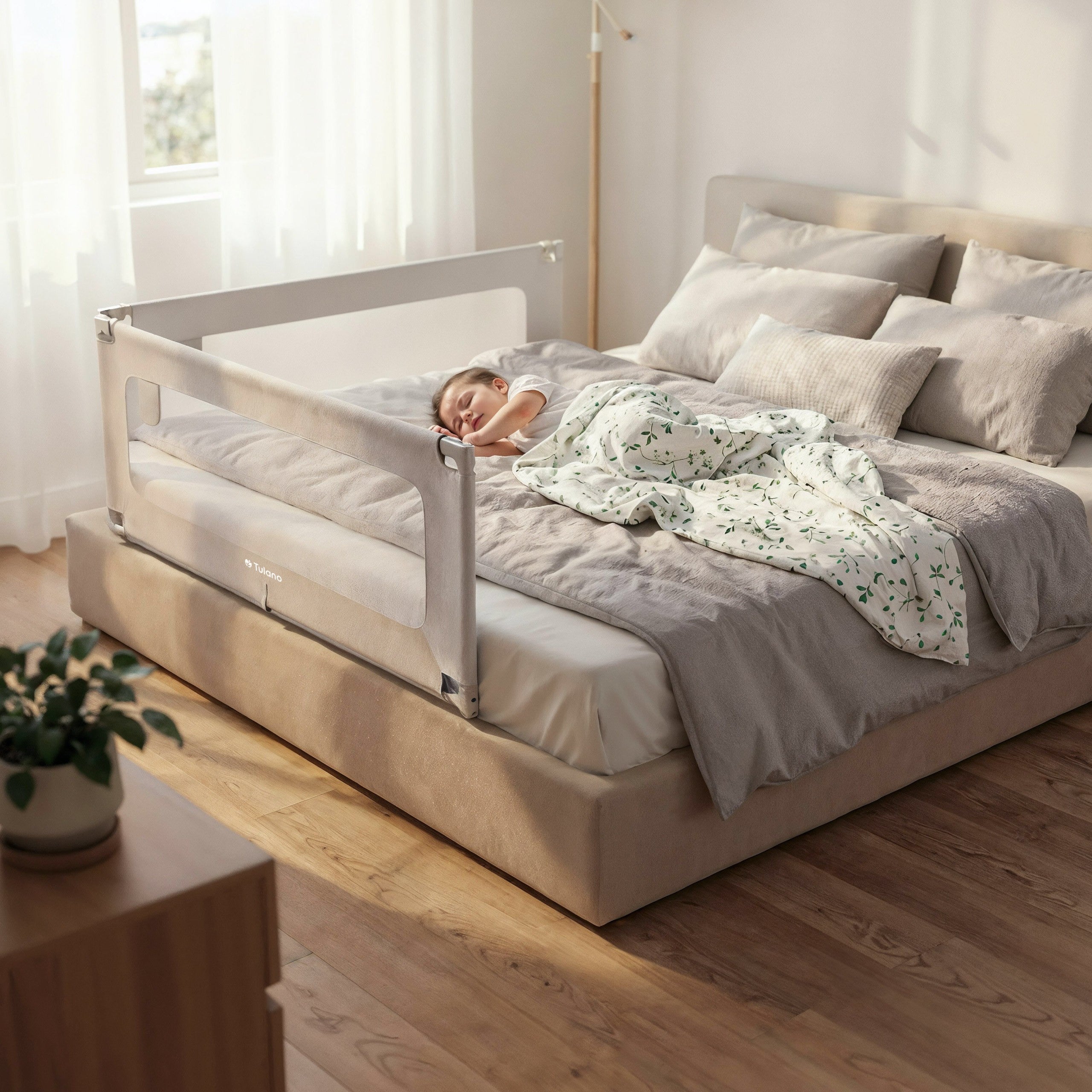 Ochranná zábrana k posteli 140 cm Tulano Cover 44 bielo-sivá