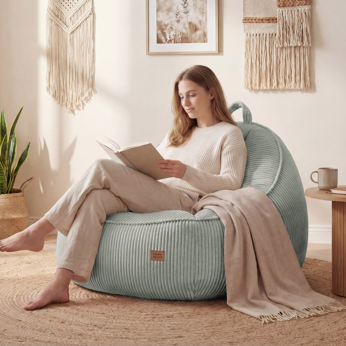 Manšestrové kreslo puf s operadlom Mark Adler Comfy 4.0 Sage
