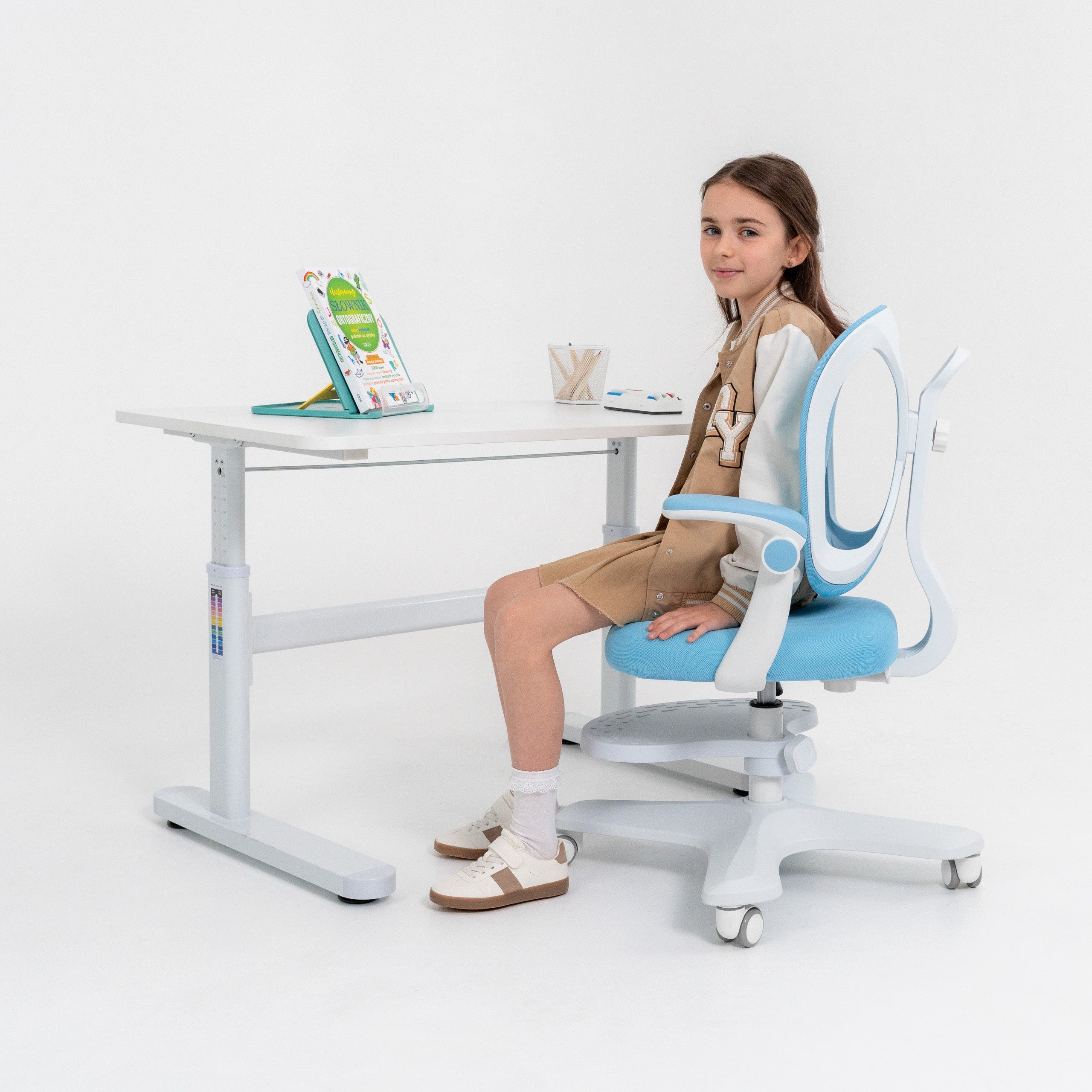 Ergonomické detské kreslo Mark Adler Junior 4.6 Blue