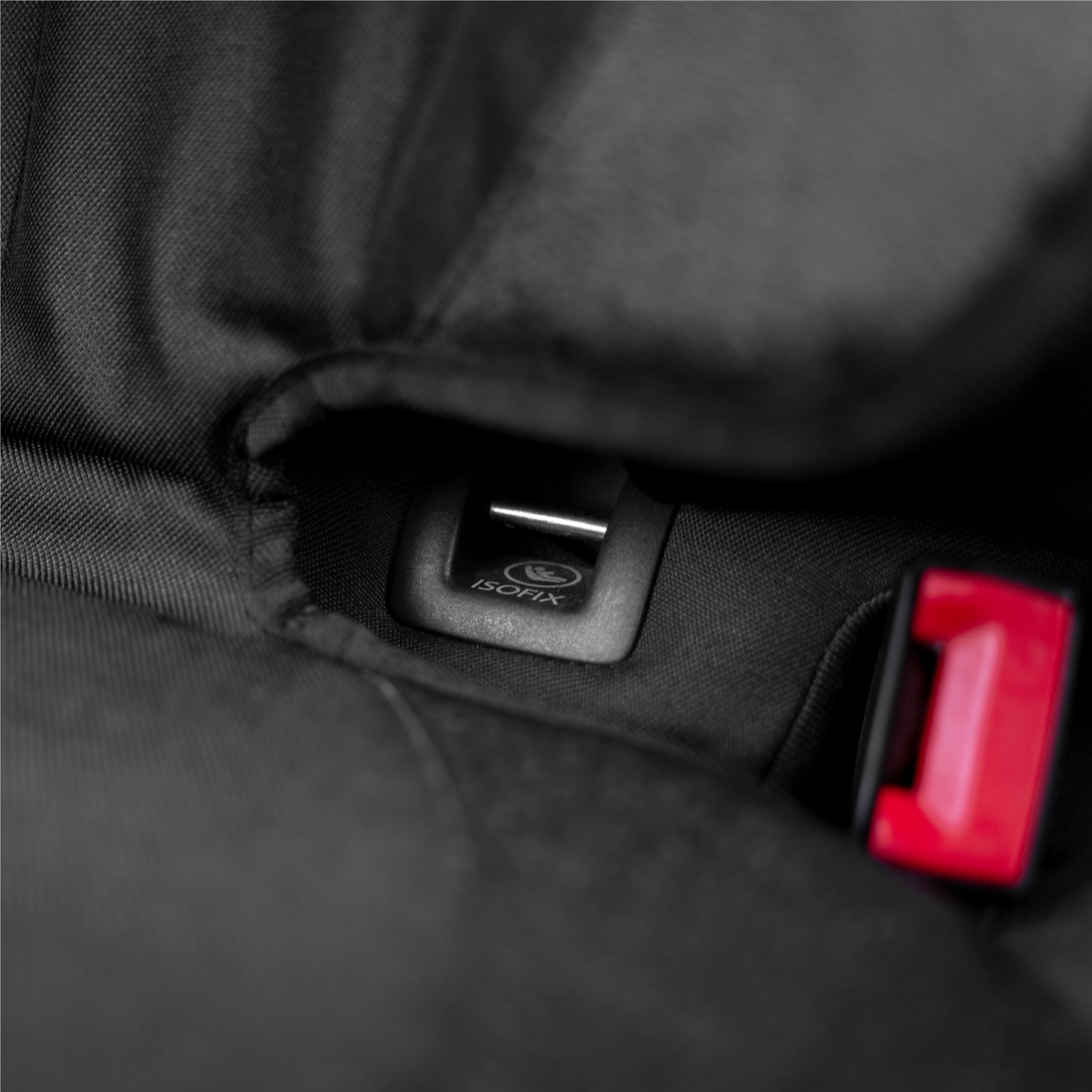 Možnosť voľného používania úchytov ISOFIX