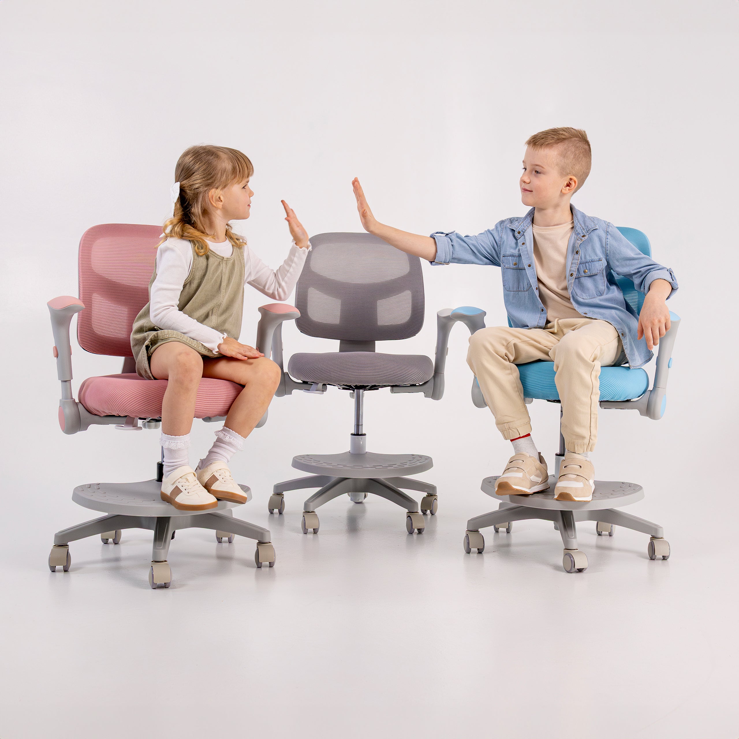 Ergonomická otočná stolička pre deti