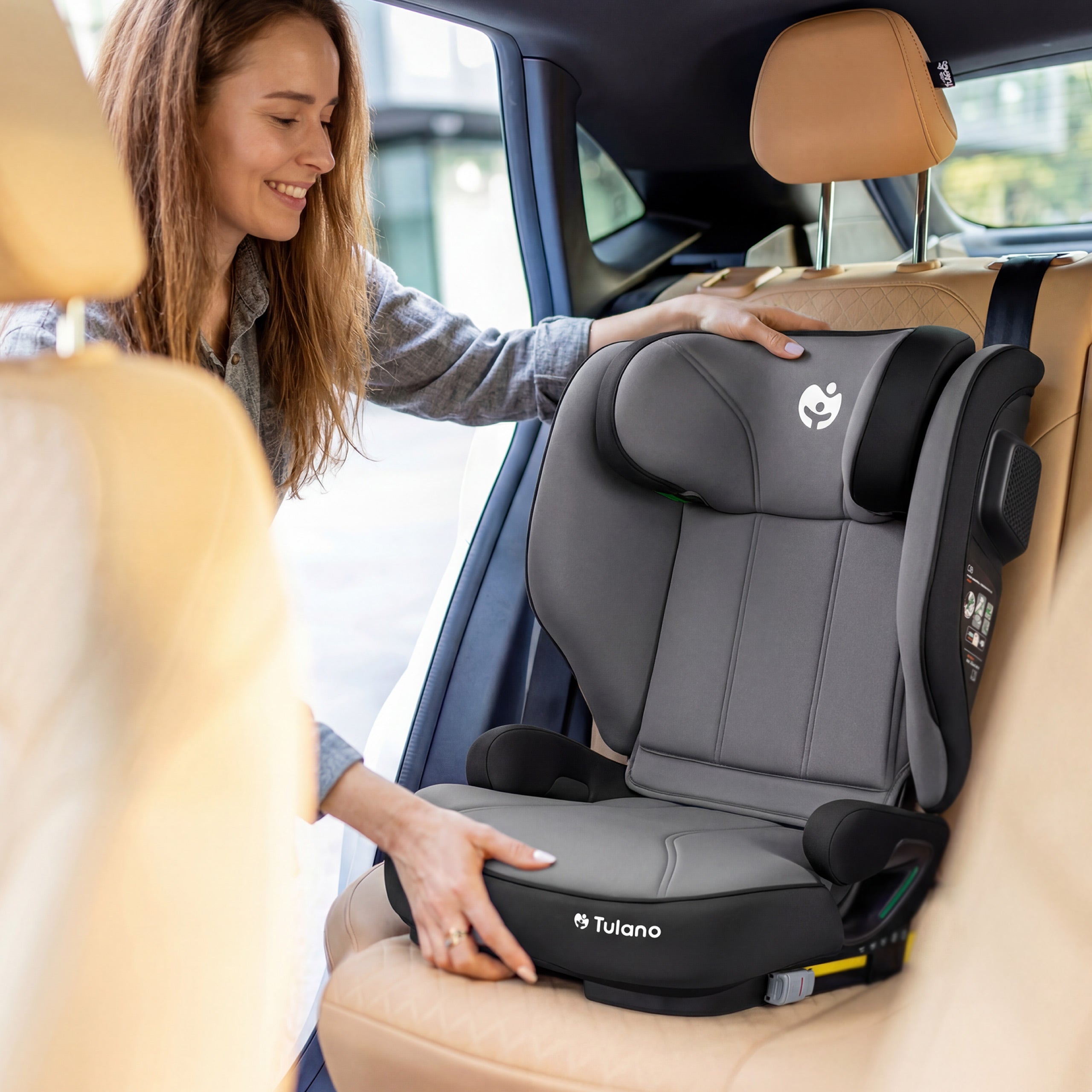 Detská autosedačka pre deti s výškou 100 – 150 cm Tulano Joy 55 Black-Grey I-Size