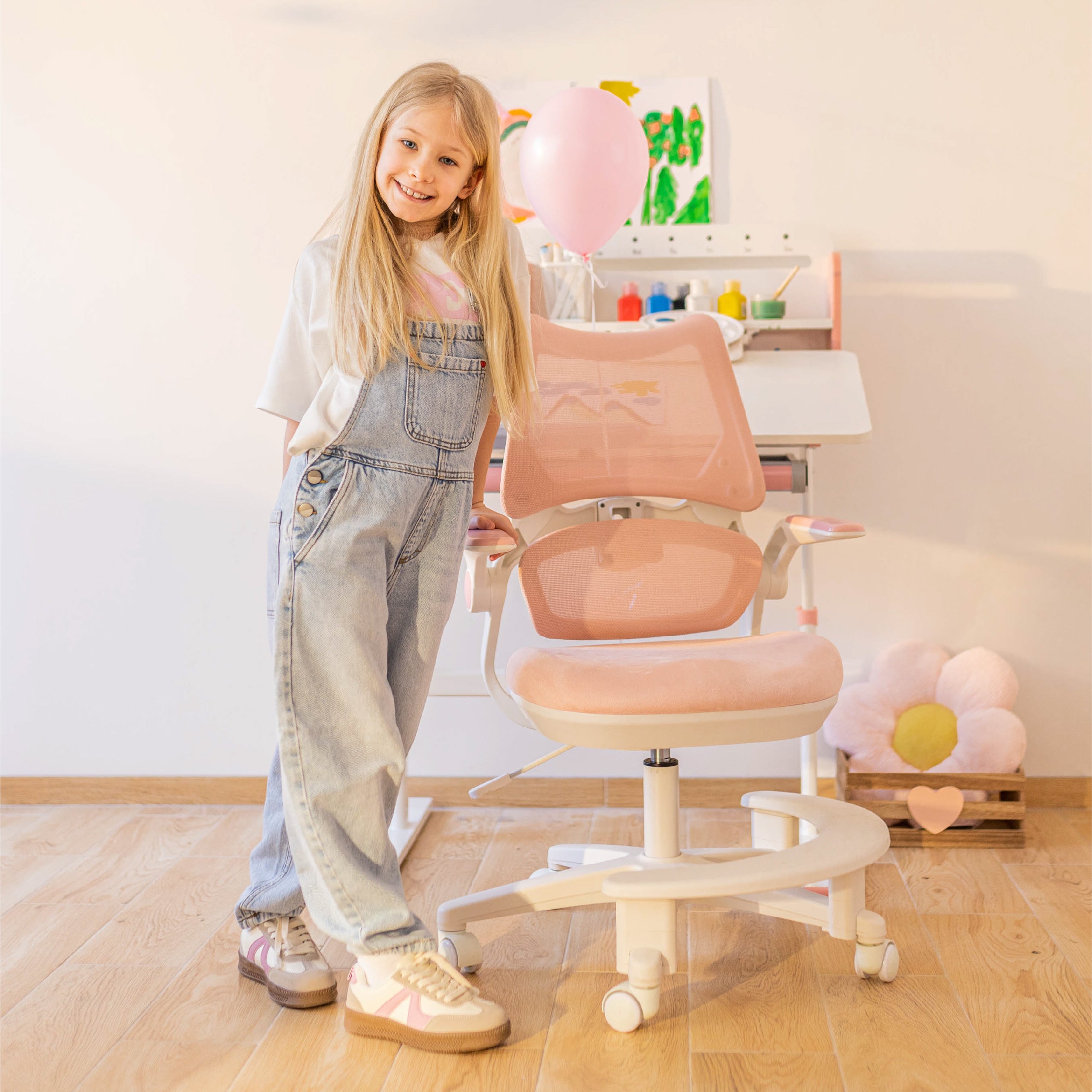 Detské kreslo k písacímu stolu Mark Adler Junior 5.7 Pink
